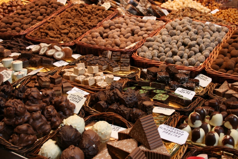 boutique-CANNES-min_chocolates_chocolate_nibble_sweetness_fine_chocolates_gourmet_candy_brand-752083